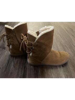 Koolaburra by UGG Sz 6 Shazi Short Boot Shearling Fur Brown
